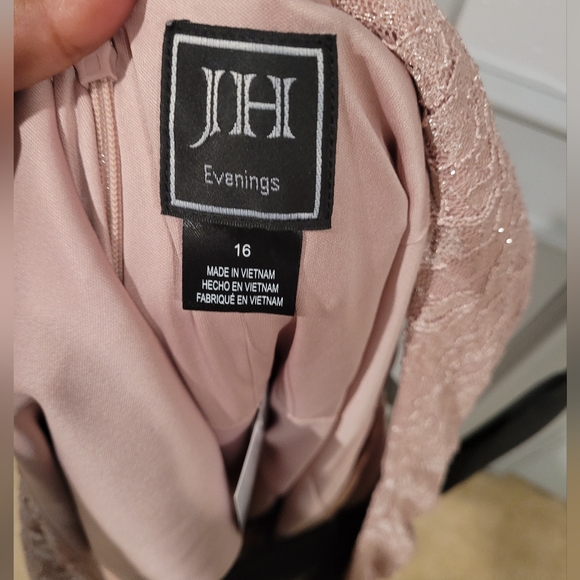 Mauve Pink Formal Gown - Picture 4 of 5